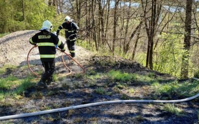 Požár trávy Česká Bělá u obchvatu 30.4.2026